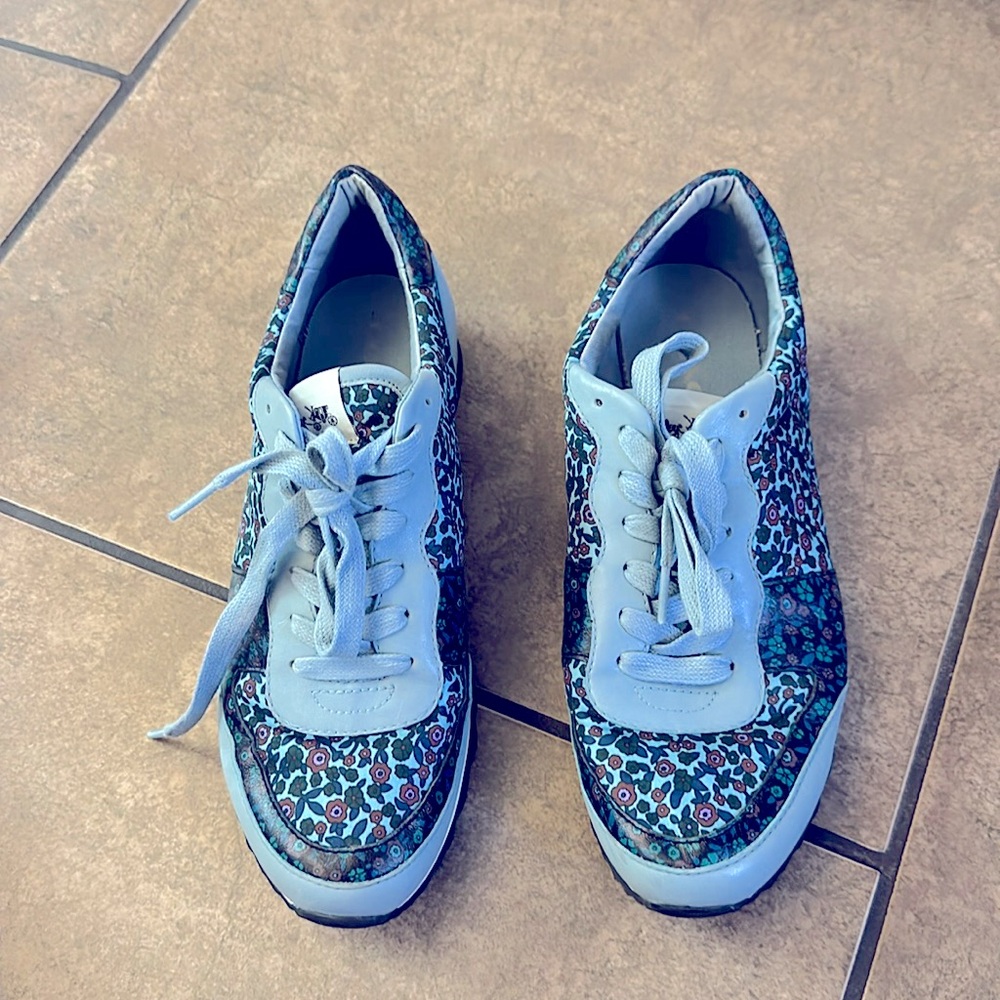 Coach shoes